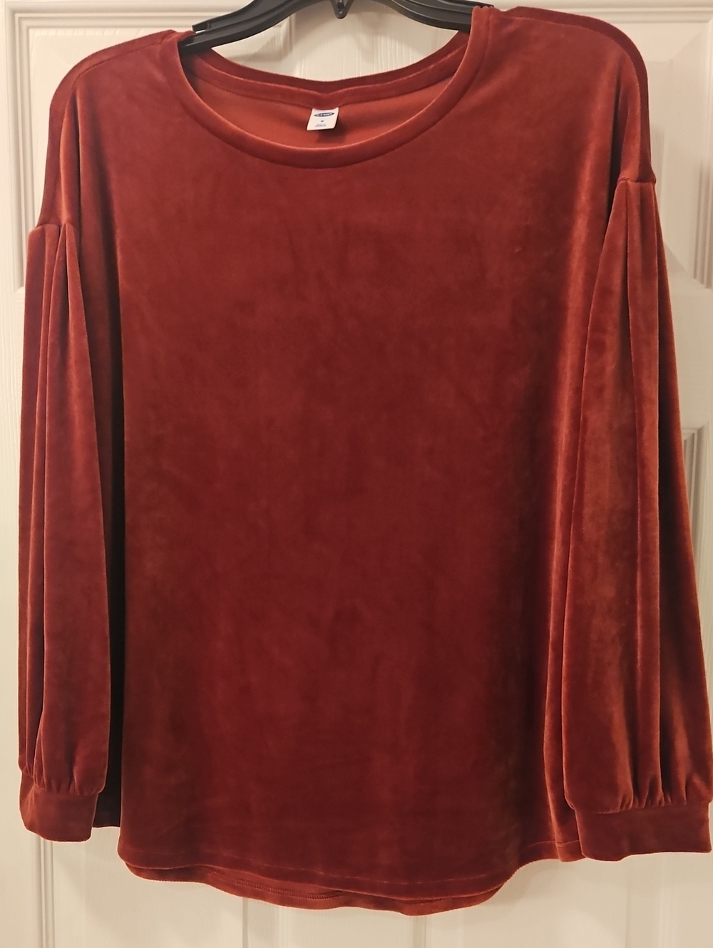 Old Navy Velvet Long-Sleeve Top in Deep Rust Red